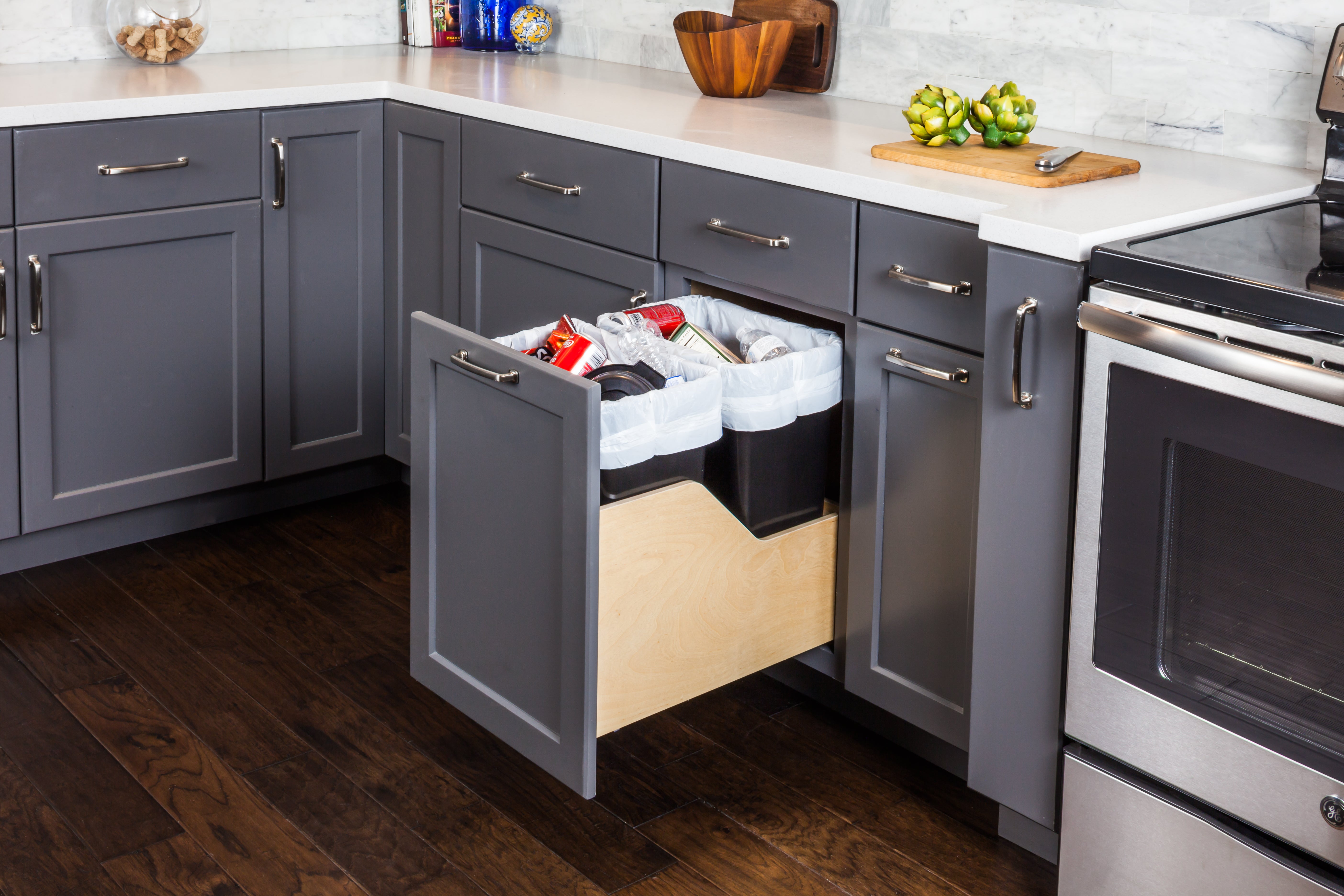 Double 35 Quart Wood Bottom-Mount Soft-close Trashcan Rollout for Door Mounting, Includes Two Black Cans | KitchBath